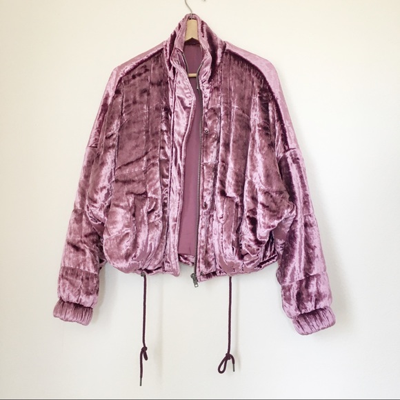Cropped Velvet Puffer Jacket 